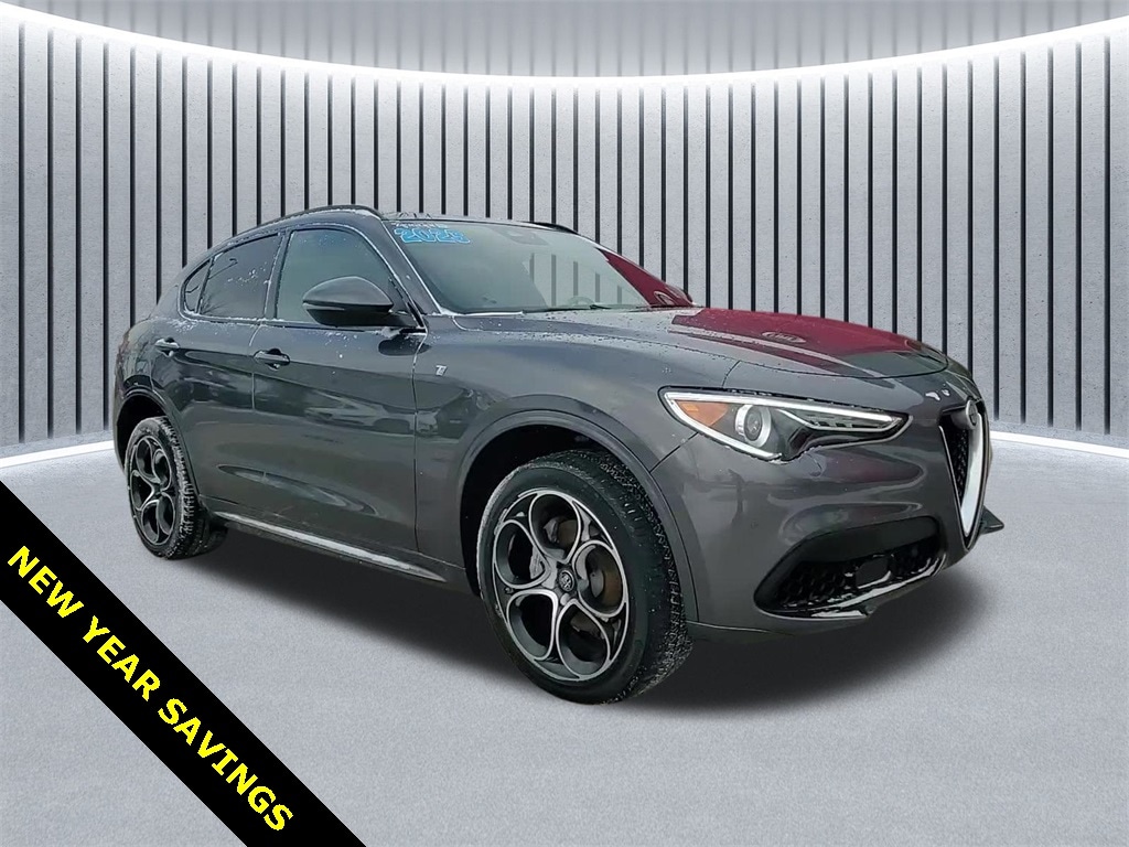2023 ALFA ROMEO STELVIO - Image 1