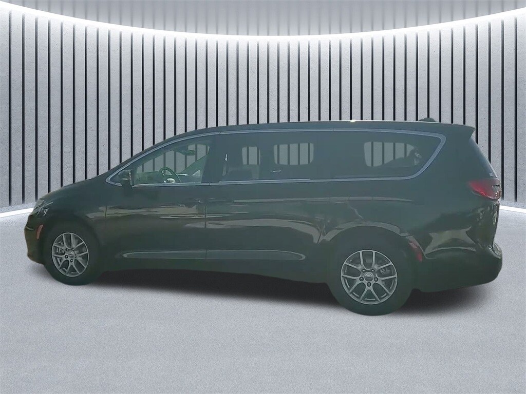 2024 CHRYSLER PACIFICA - Image 17