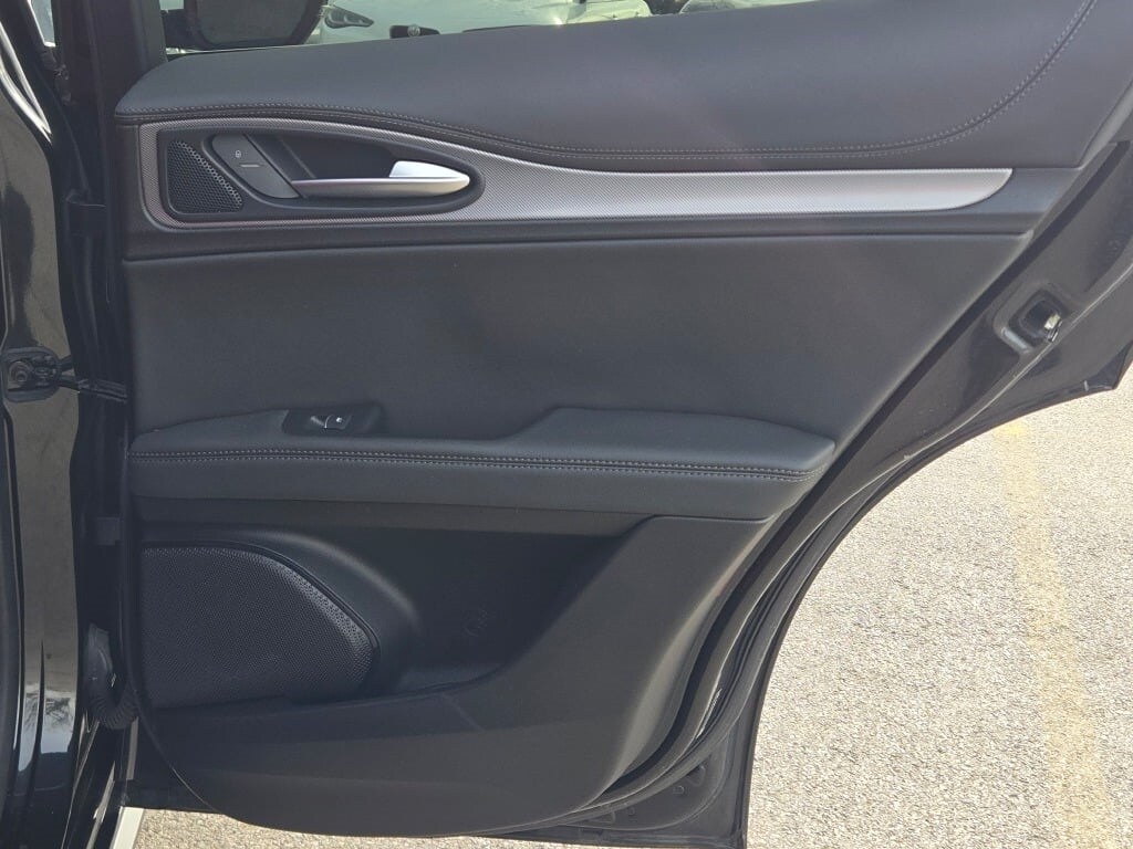 2024 ALFA ROMEO STELVIO - Image 12