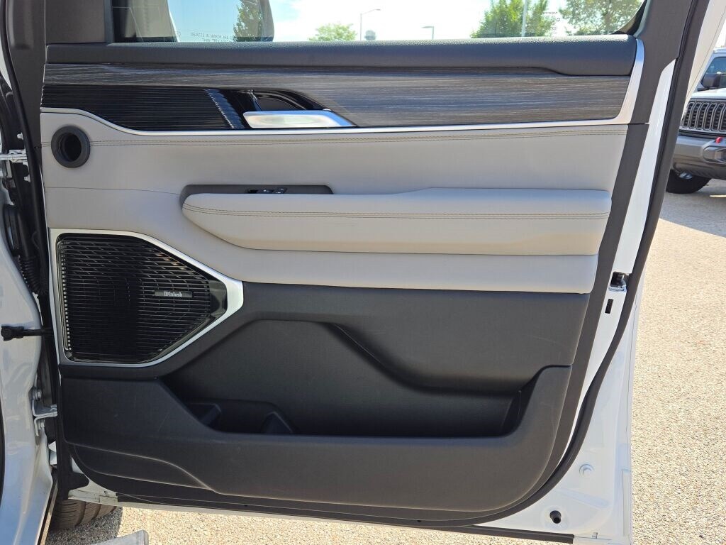 2024 JEEP WAGONEER - Image 8