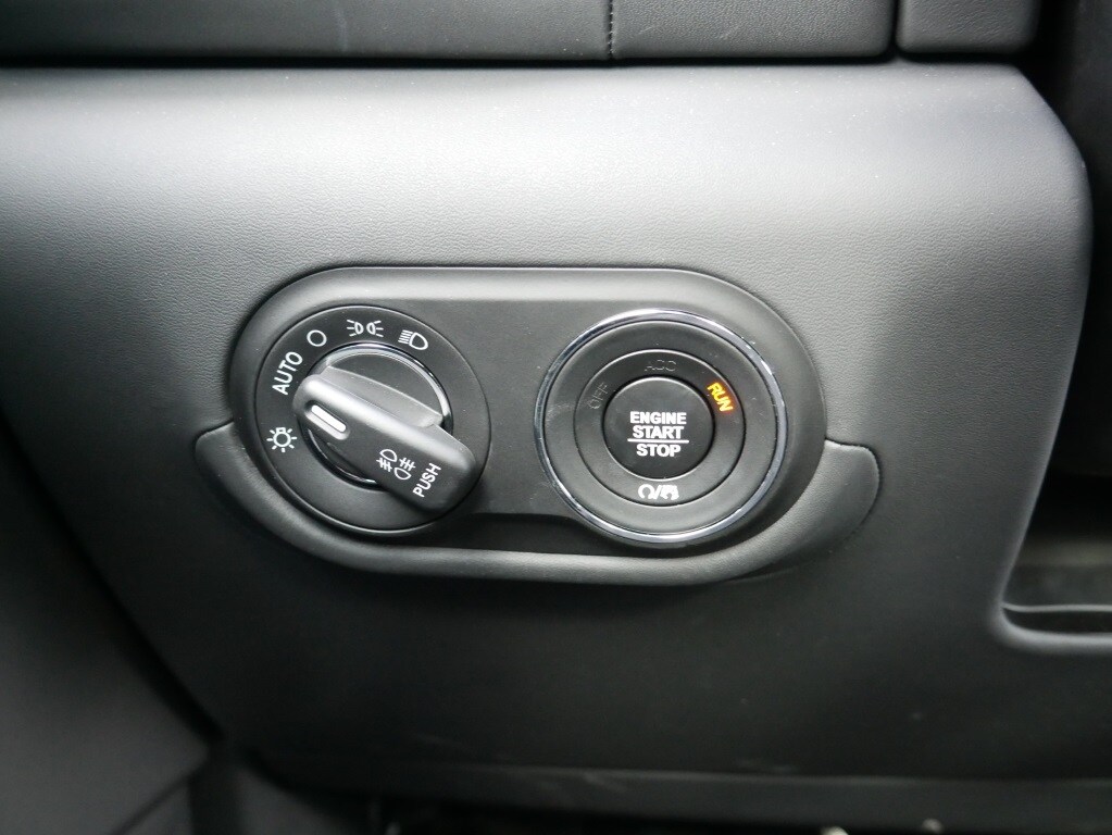 2024 MASERATI LEVANTE - Image 28