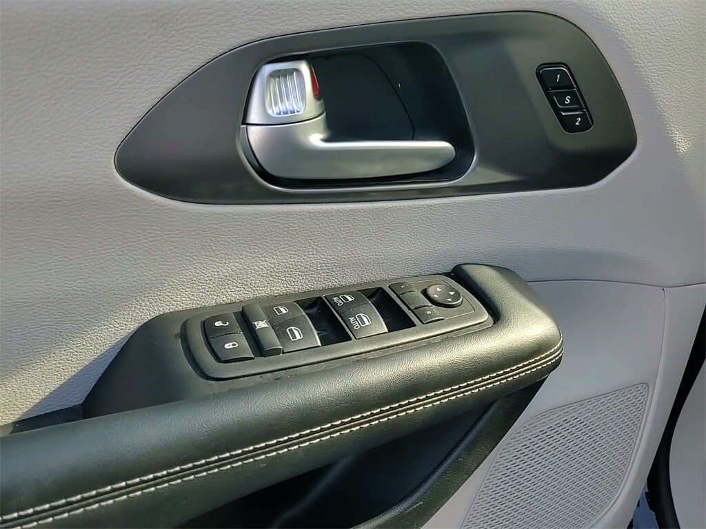 2024 CHRYSLER PACIFICA - Image 23