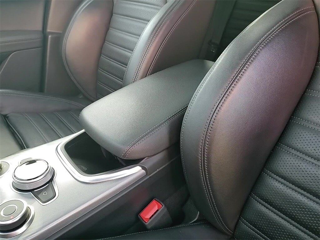 2023 ALFA ROMEO STELVIO - Image 19