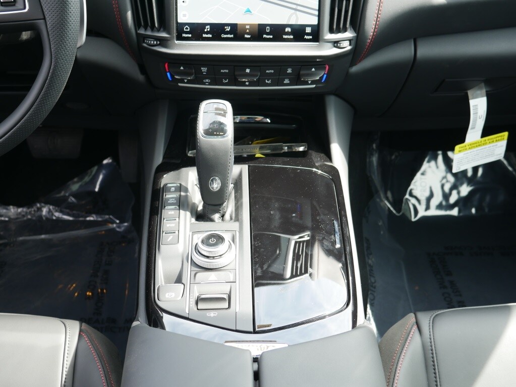 2024 MASERATI LEVANTE - Image 22