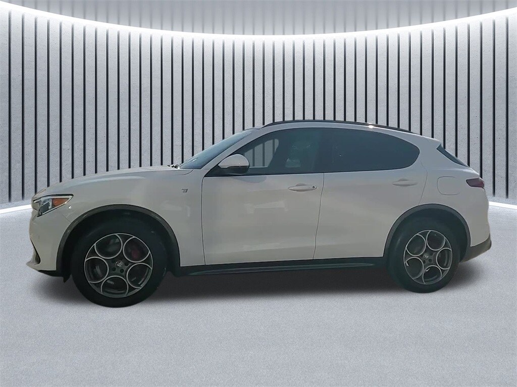 2022 ALFA ROMEO STELVIO - Image 6