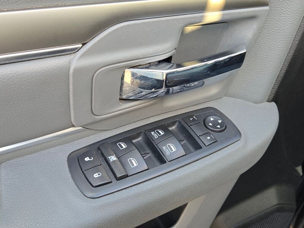 2020 RAM 1500 - Image 16