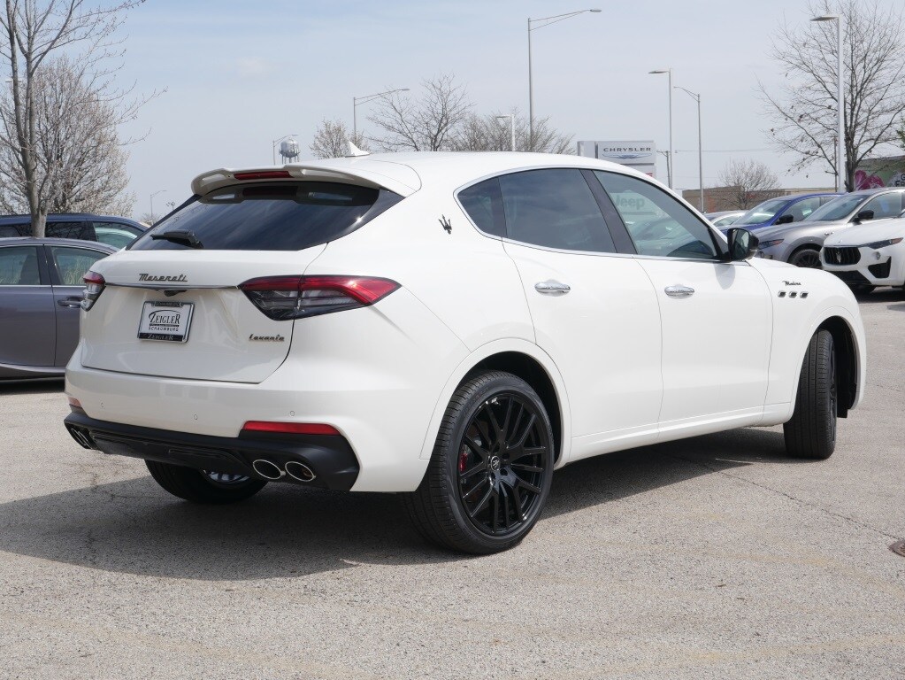 2024 MASERATI LEVANTE - Image 8
