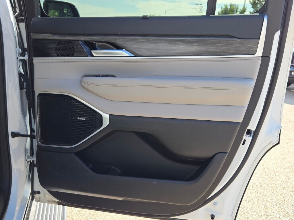 2024 JEEP WAGONEER - Image 13