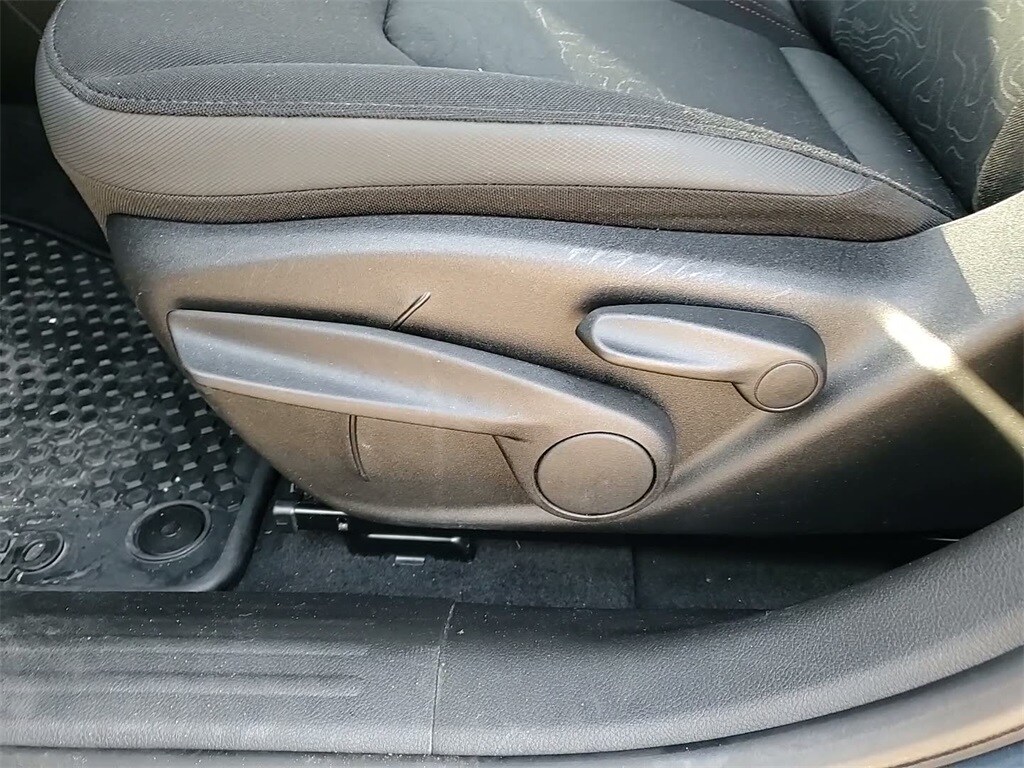 2023 JEEP RENEGADE - Image 12