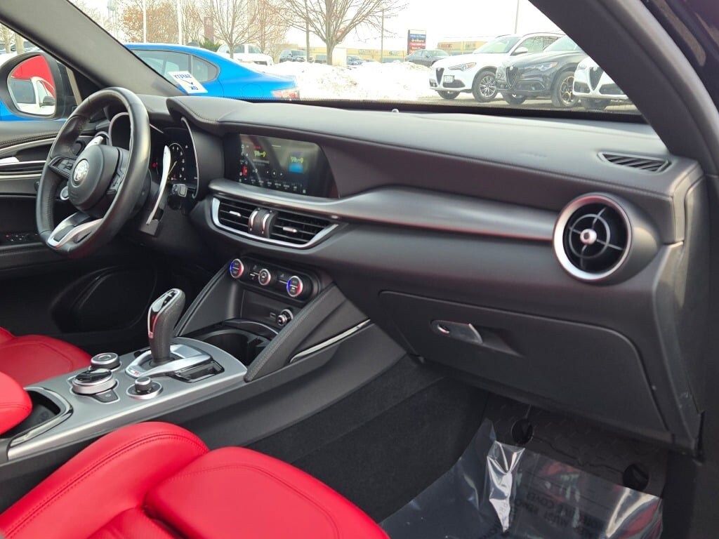 2024 ALFA ROMEO STELVIO - Image 7