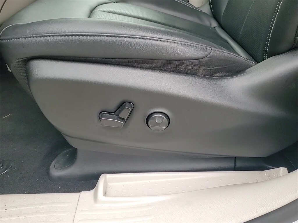 2024 CHRYSLER PACIFICA - Image 12