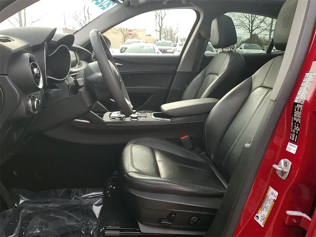 2020 ALFA ROMEO STELVIO - Image 11