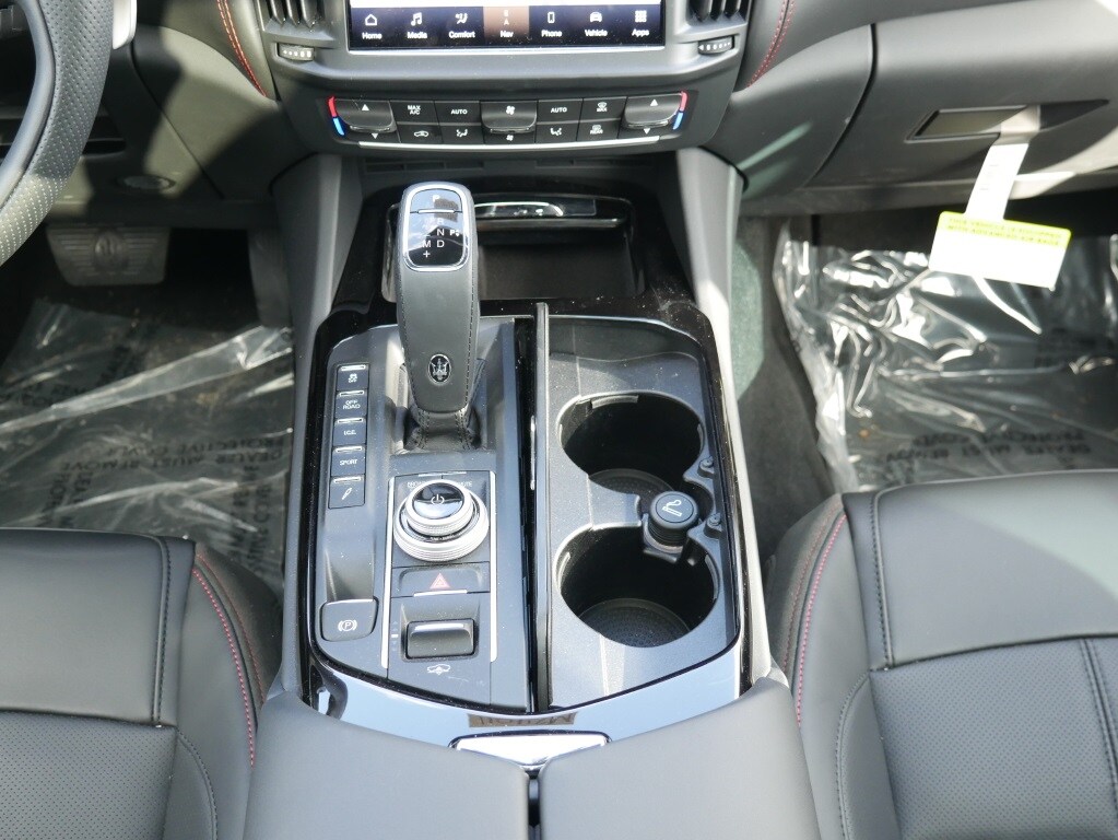 2024 MASERATI LEVANTE - Image 22