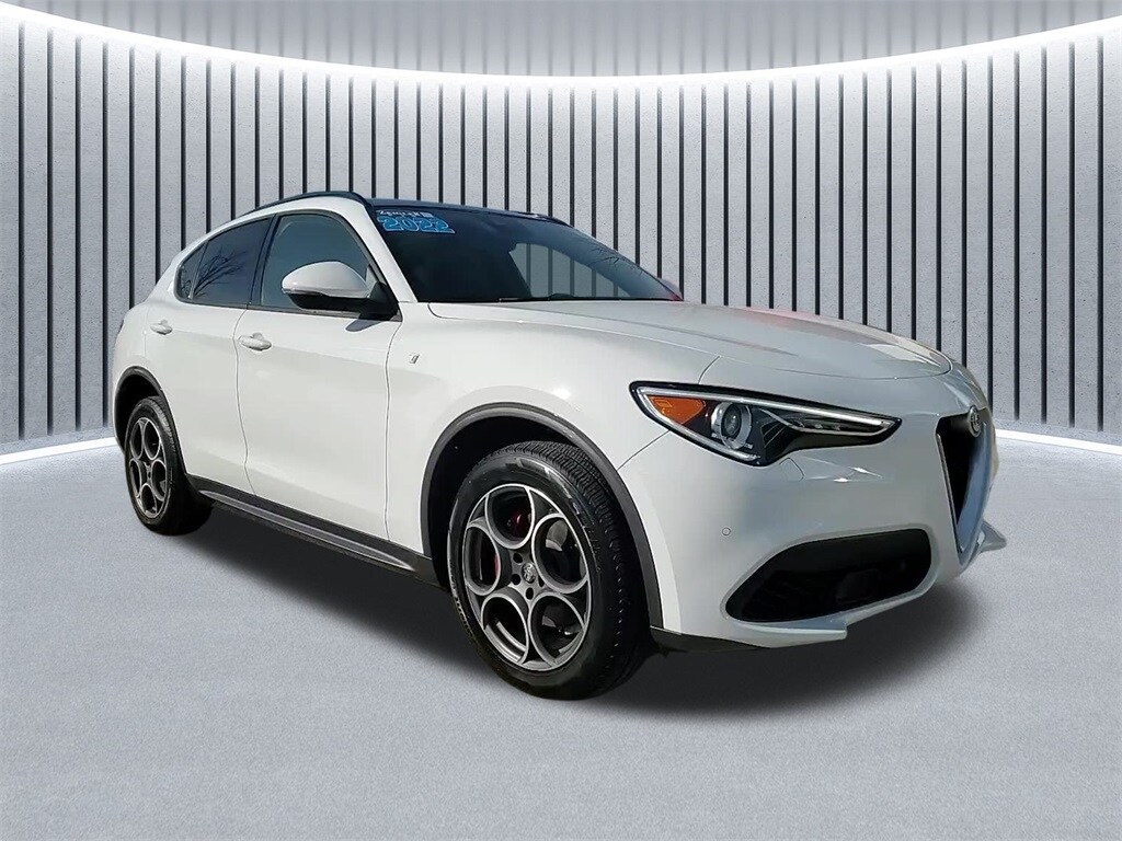 2022 ALFA ROMEO STELVIO - Image 1