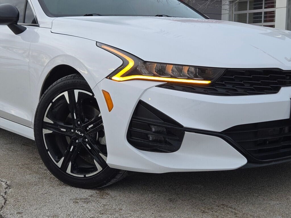 2023 KIA K5 - Image 3