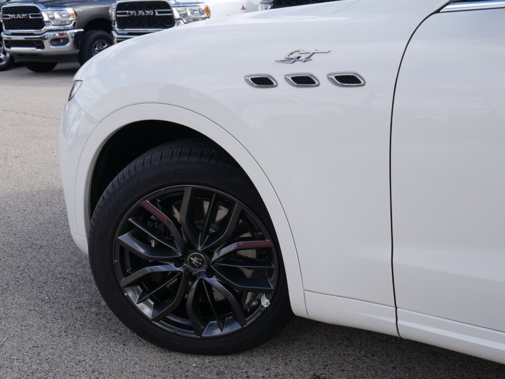 2024 MASERATI LEVANTE - Image 13