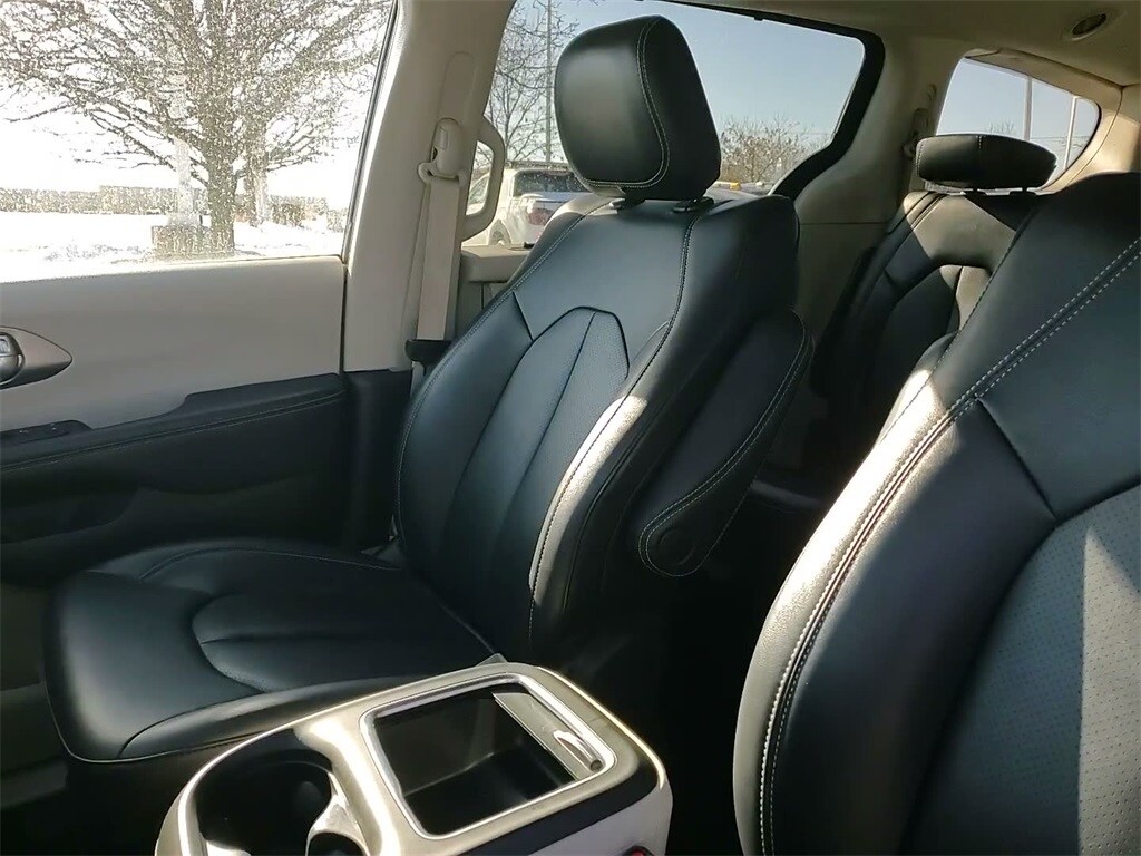 2024 CHRYSLER PACIFICA - Image 33