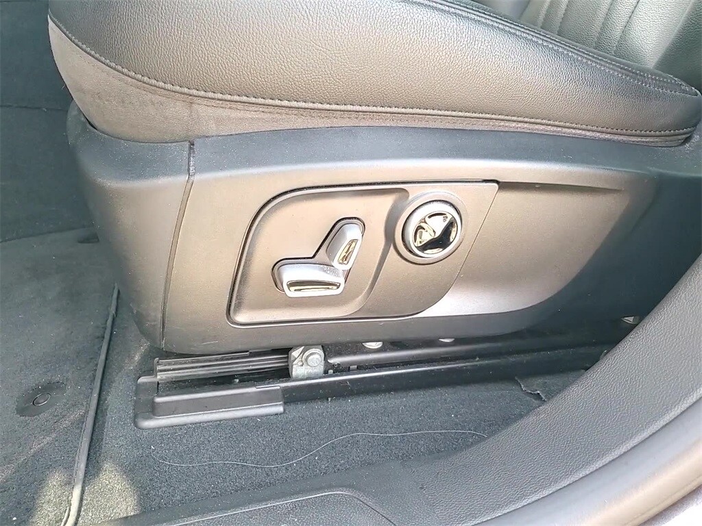 2022 MASERATI LEVANTE - Image 12