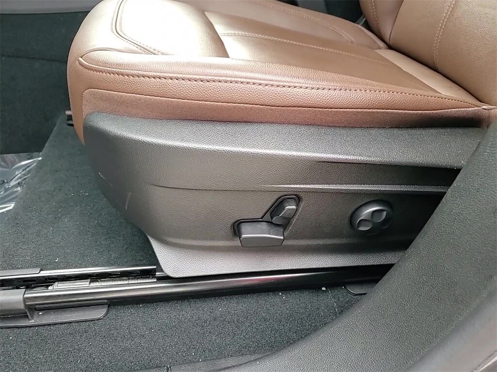 2023 ALFA ROMEO STELVIO - Image 12