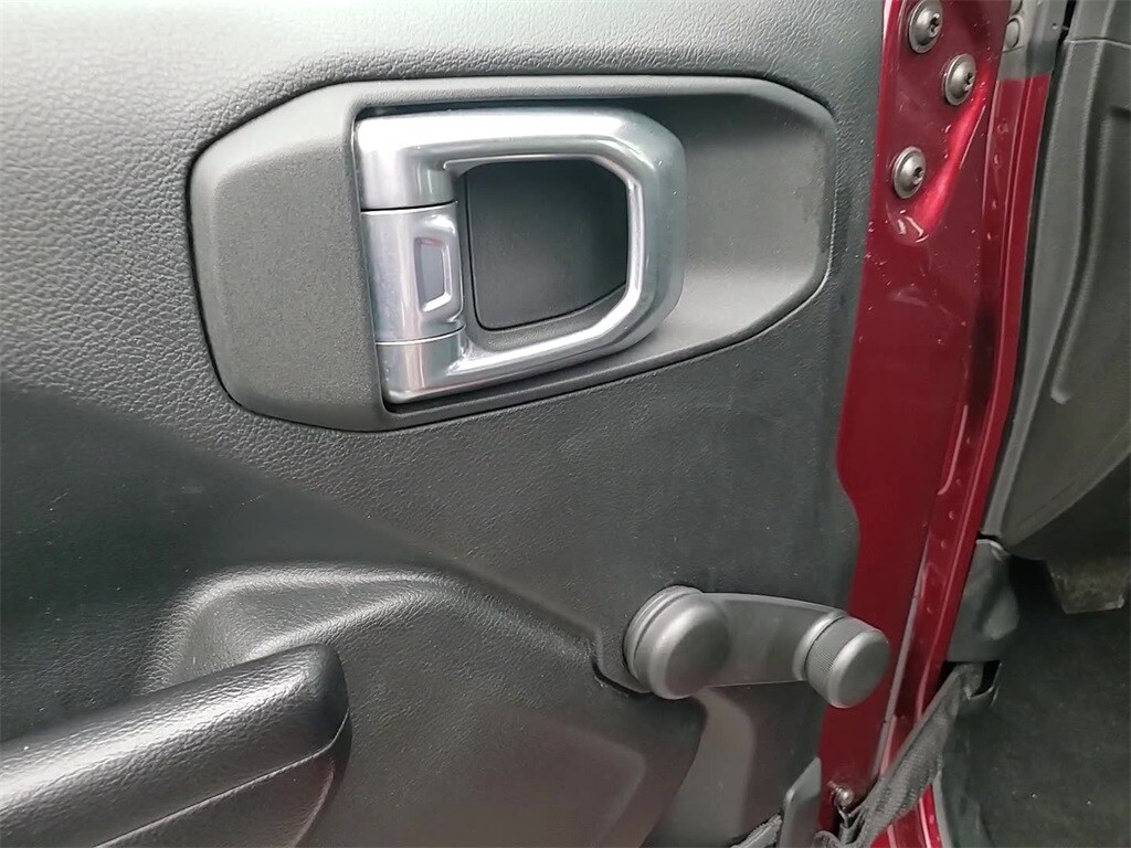 2021 JEEP WRANGLER - Image 11