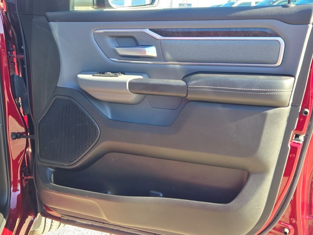 2022 RAM 1500 - Image 8