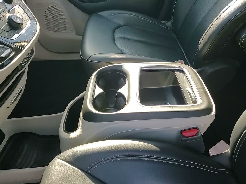 2024 CHRYSLER PACIFICA - Image 32