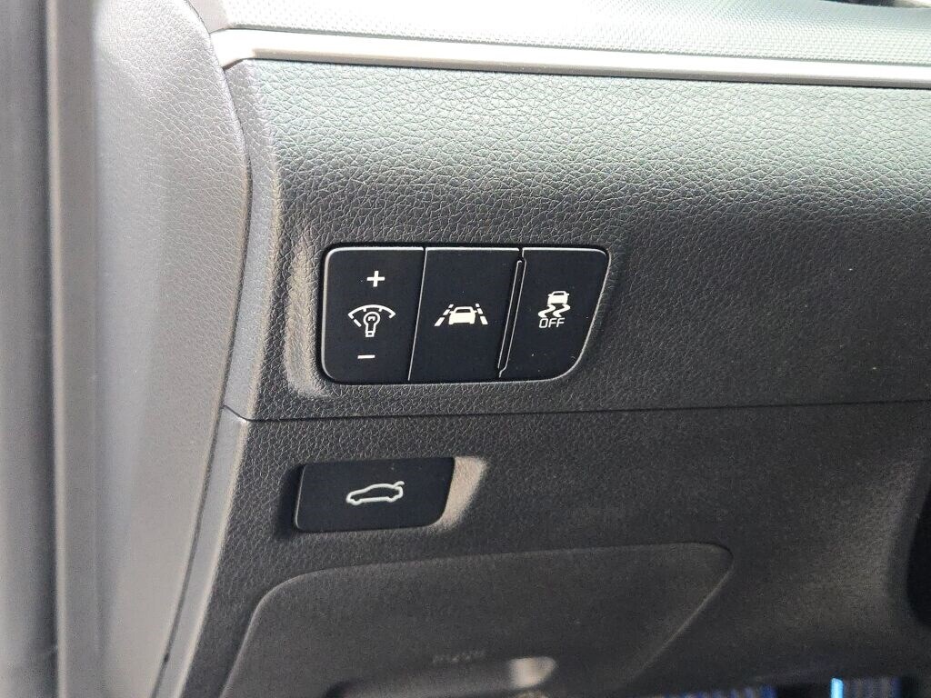 2023 KIA K5 - Image 23