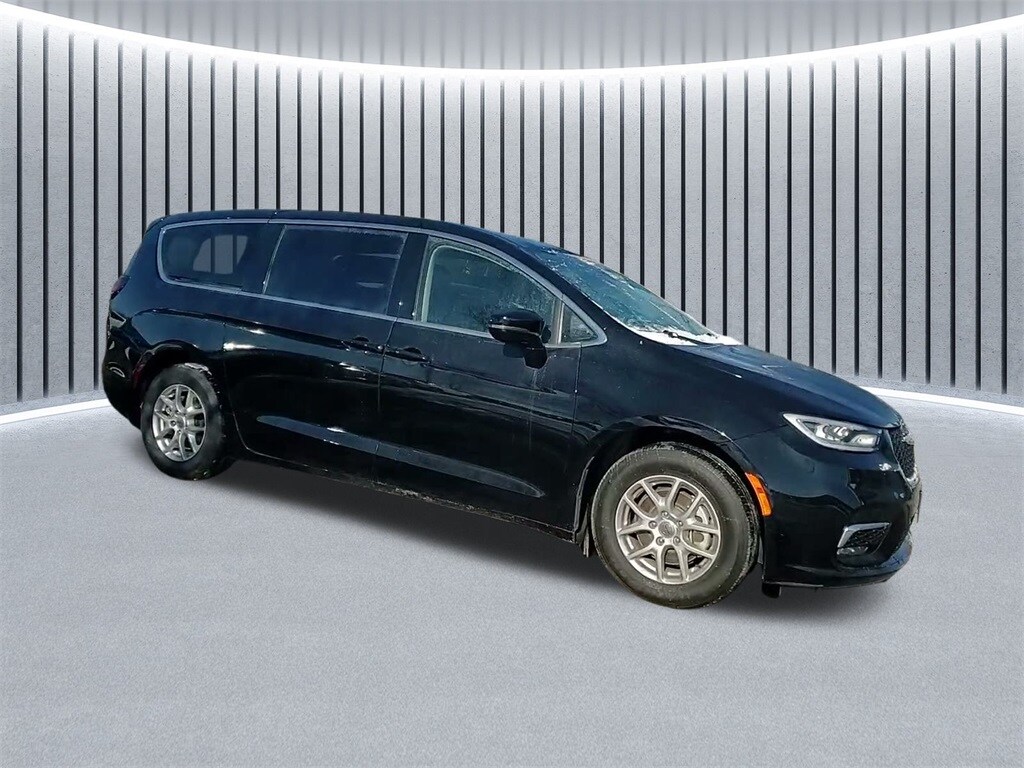 2024 CHRYSLER PACIFICA - Image 3