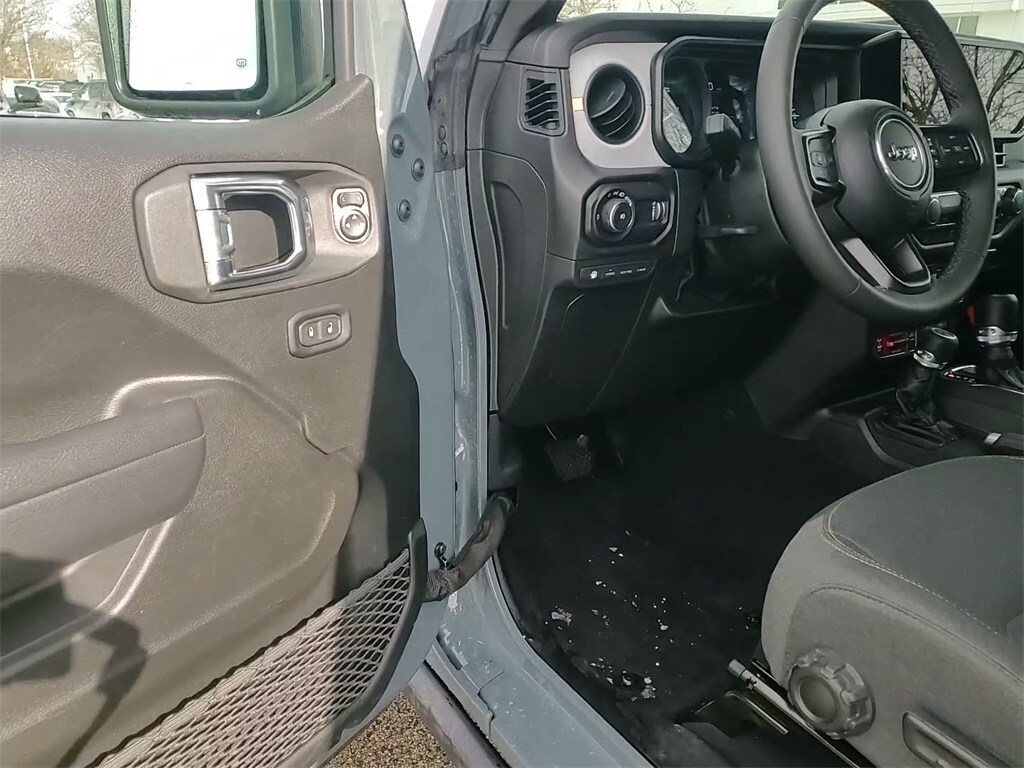 2025 JEEP WRANGLER - Image 19