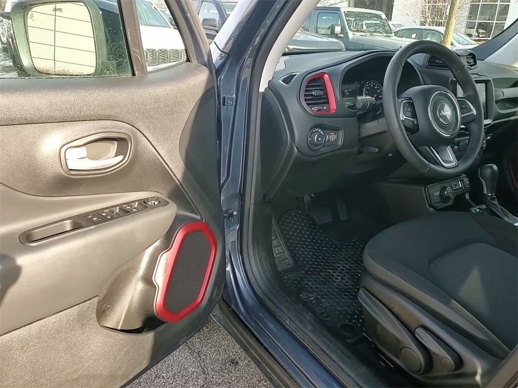 2023 JEEP RENEGADE - Image 9