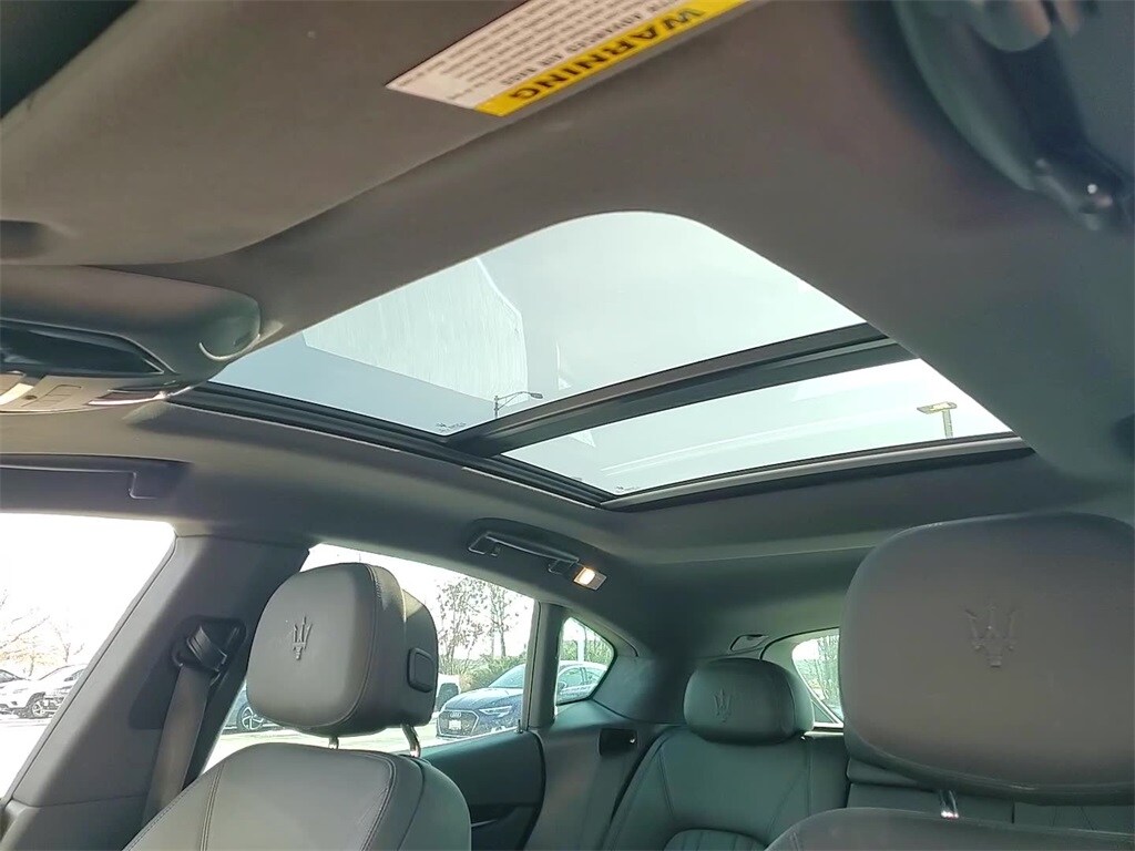 2022 MASERATI LEVANTE - Image 20