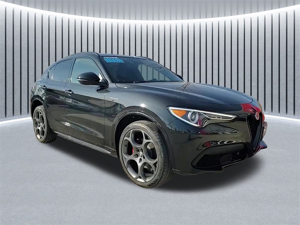 2023 ALFA ROMEO STELVIO - Image 1