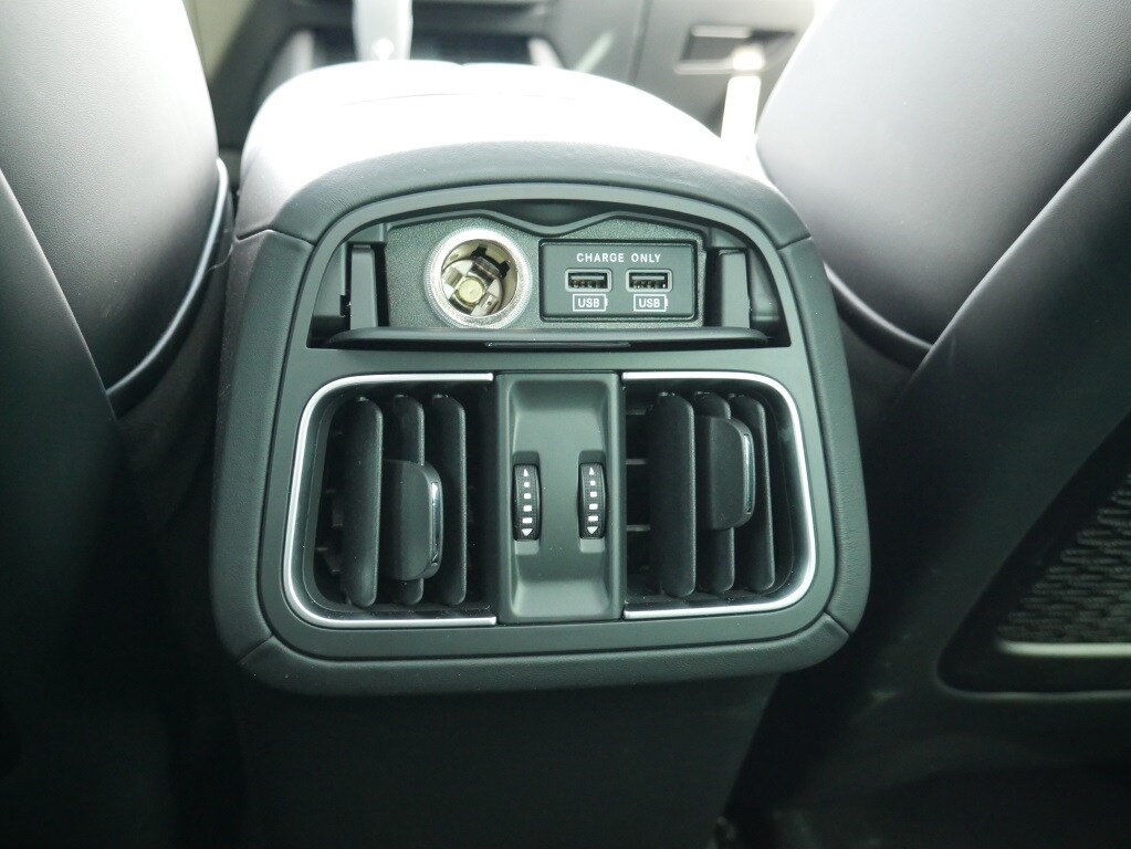 2024 MASERATI LEVANTE - Image 19