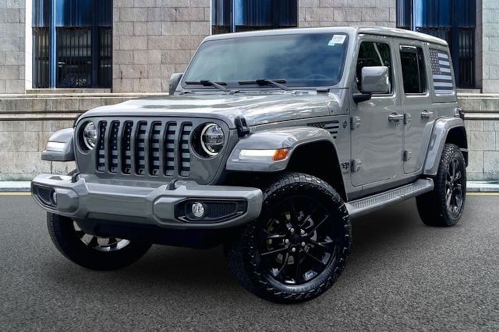 Used 2022 Jeep Wrangler Unlimited Sahara SUV