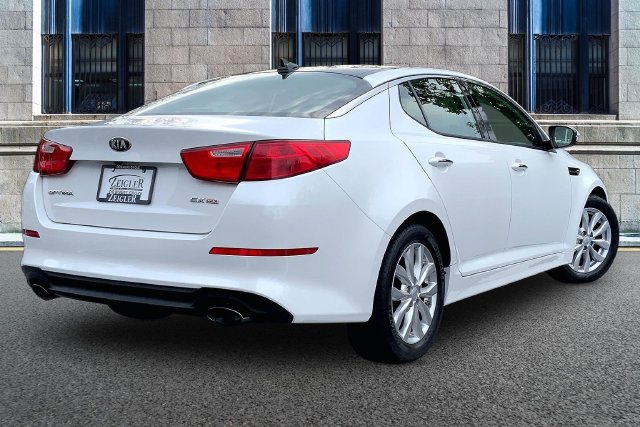 2015 Kia Optima EX - Photo 12