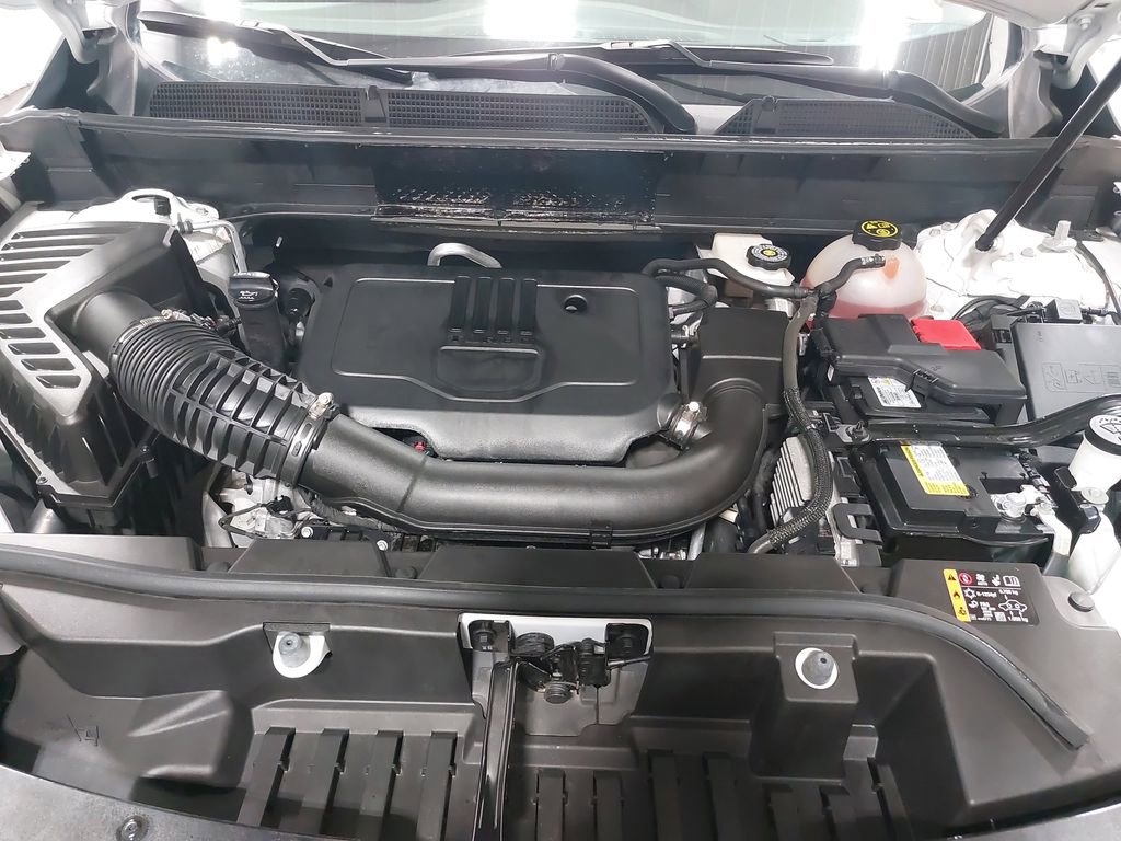 2023 GMC ACADIA - Image 32