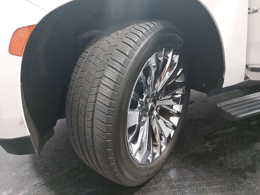 2021 GMC YUKON - Image 33