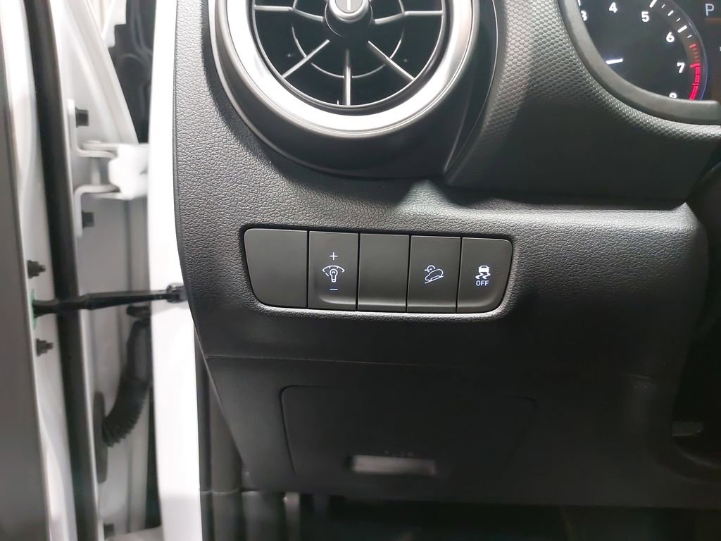 2023 HYUNDAI KONA - Image 26