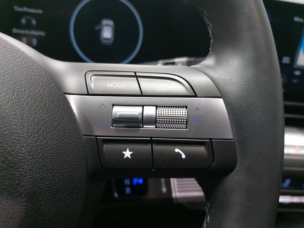 2025 HYUNDAI KONA - Image 18