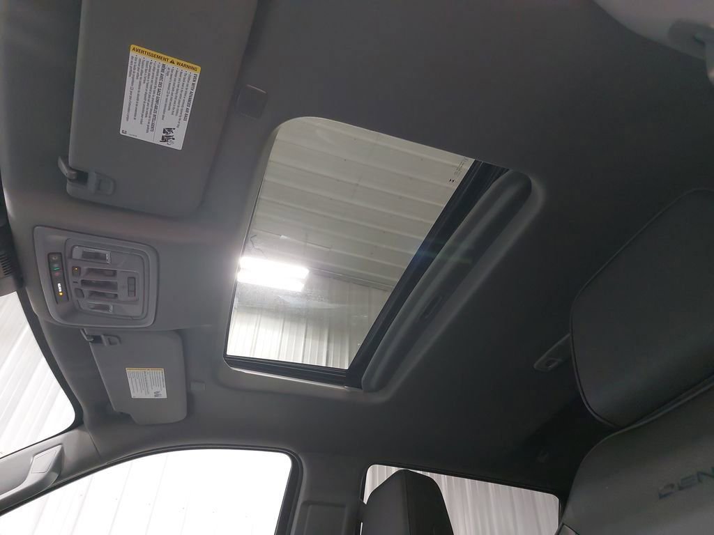 2025 GMC SIERRA HD - Image 31