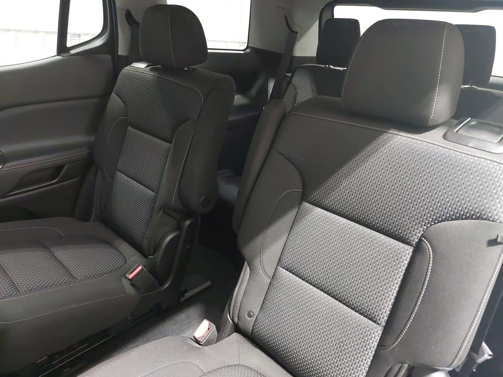 2023 GMC ACADIA - Image 16