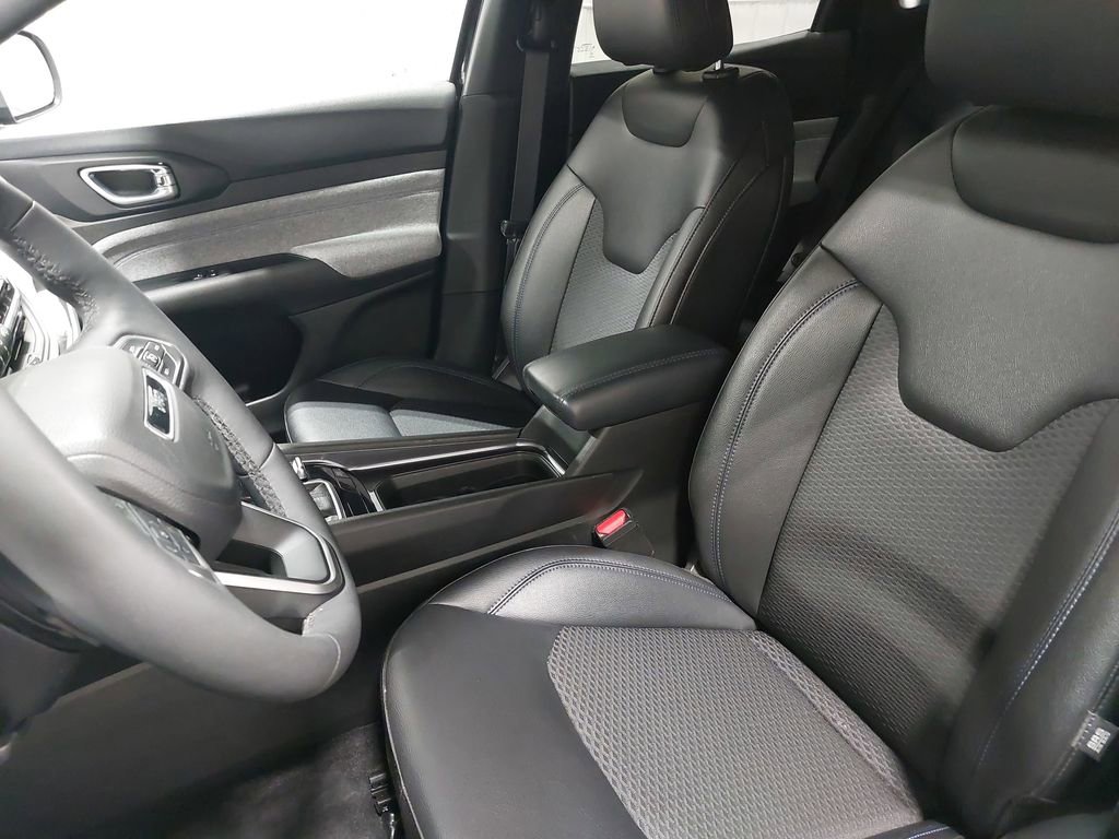 2025 JEEP COMPASS - Image 14