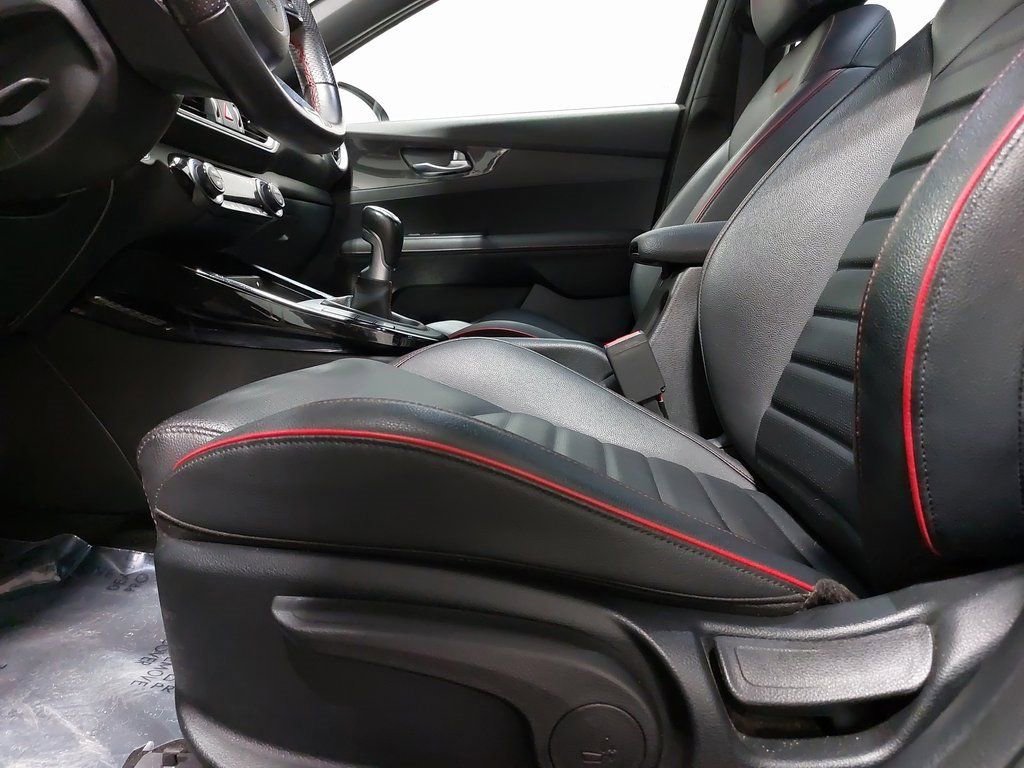 2022 KIA FORTE - Image 30