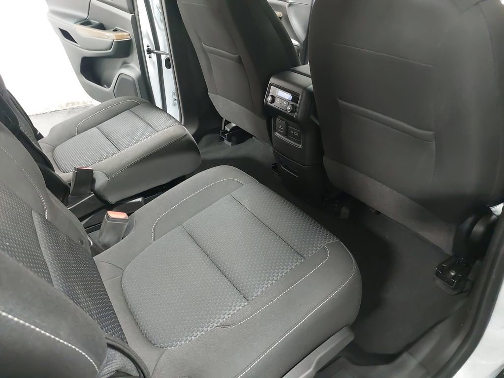 2023 GMC ACADIA - Image 11