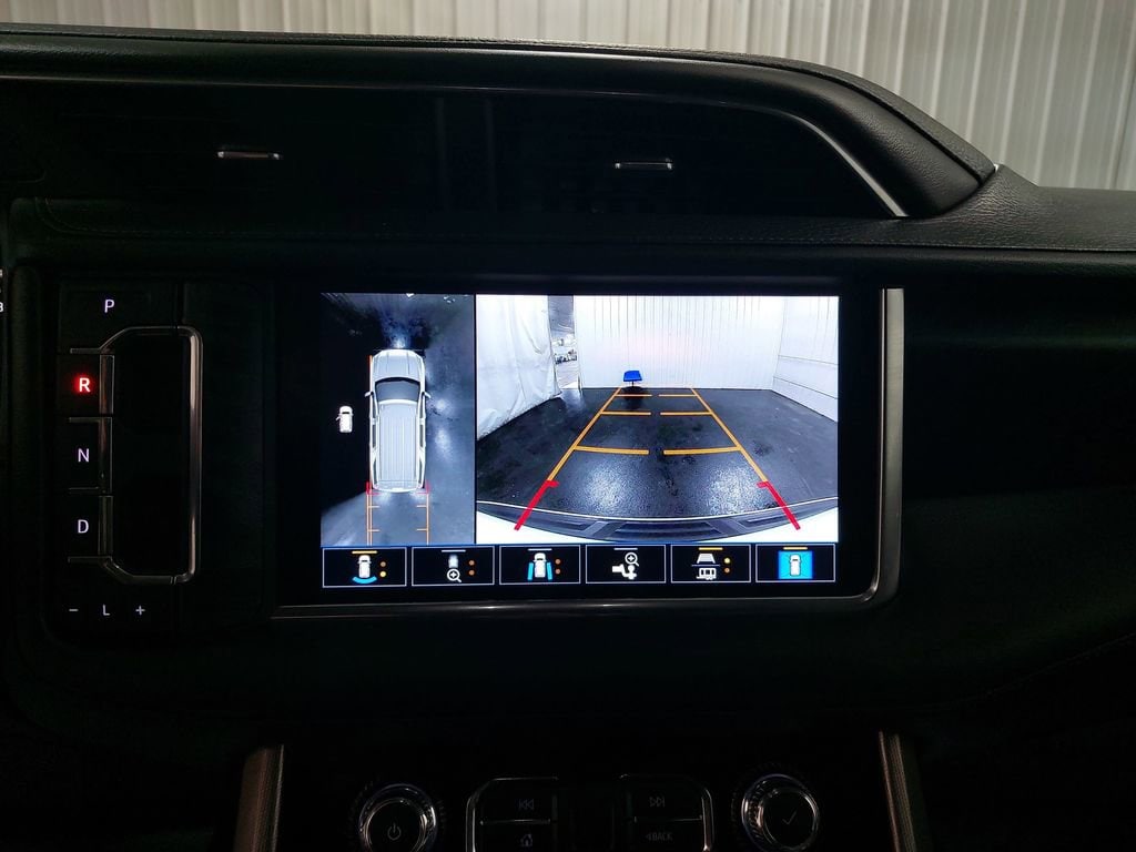 2021 GMC YUKON - Image 24