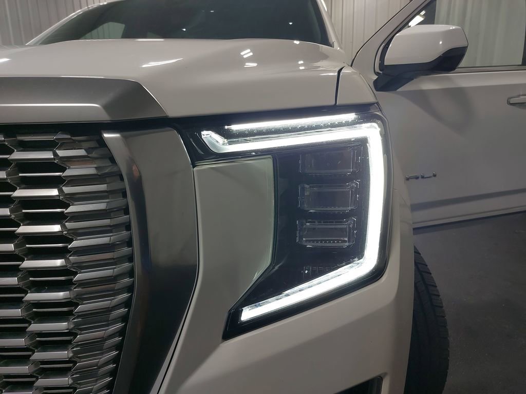 2021 GMC YUKON - Image 32
