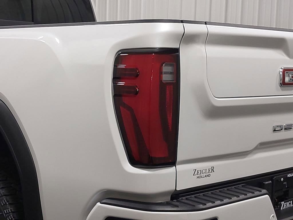 2025 GMC SIERRA HD - Image 36