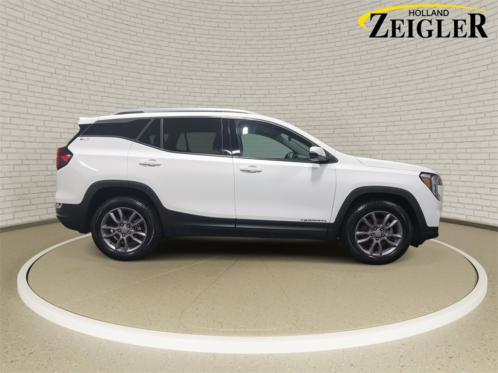 Used 2024 GMC Terrain SLT SUV