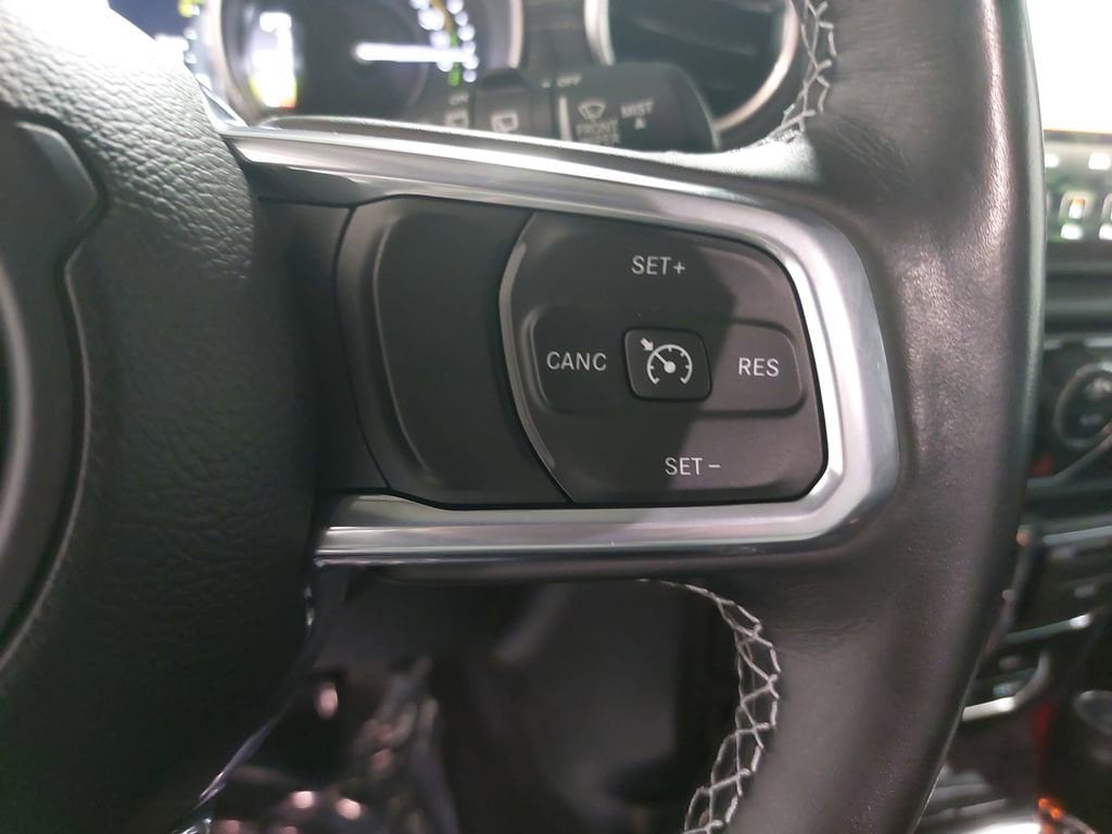2022 JEEP WRANGLER - Image 17
