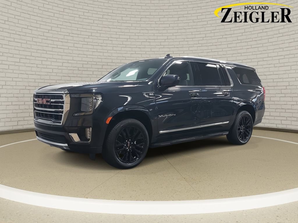 2024 GMC Yukon XL SLT's photo